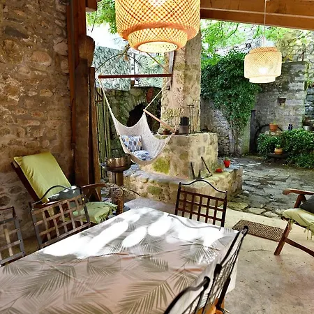 Le Bruit De L'eau Guest house
